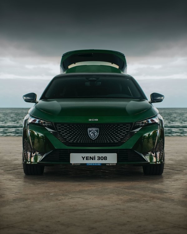 Quels sont les avantages d'un kit de suspension sport pour la Peugeot 308 ?